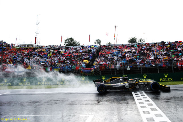 Карлос Сайнс