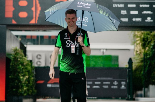 Нико Хюлкенберг в паддоке трассы Марина-Бей, фото пресс-службы Sauber