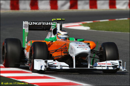 Нико Хюлкенберг за рулем VJM04