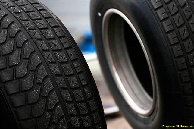 Разные варианты дождевых шин Pirelli