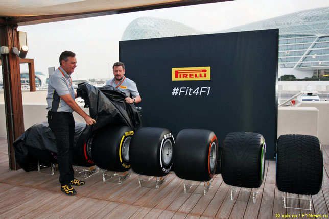 Марио Изола и Пол Хембри на презентации шин 2017 года