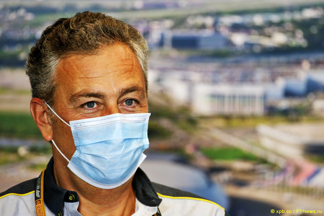 Марио Изола