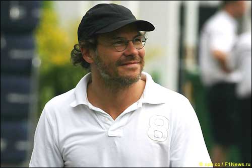 Сингапур. Жак Вильнев