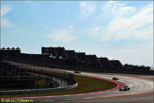 Эпизод Гран При США, предшествовавший обгону Льюисом Хэмилтоном Себастьяна Феттеля