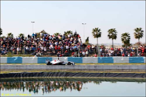 Камуи Кобаяши на трассе в Хересе