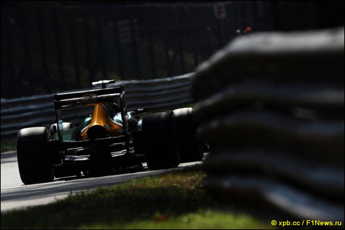 Виталий Петров на трассе Гран При Италии