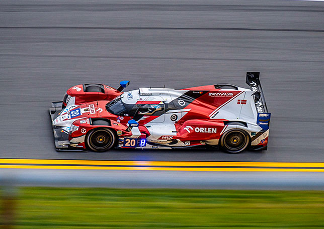 Роберт Кубица за рулём спортпрототипа Oreca LMP2 датской команды High Class Racing, фото из Twitter Alfa Romeo