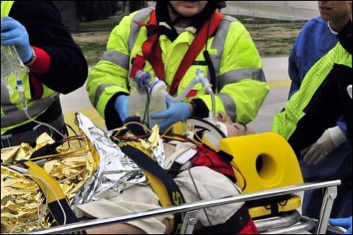 Эвакуация гонщика после аварии