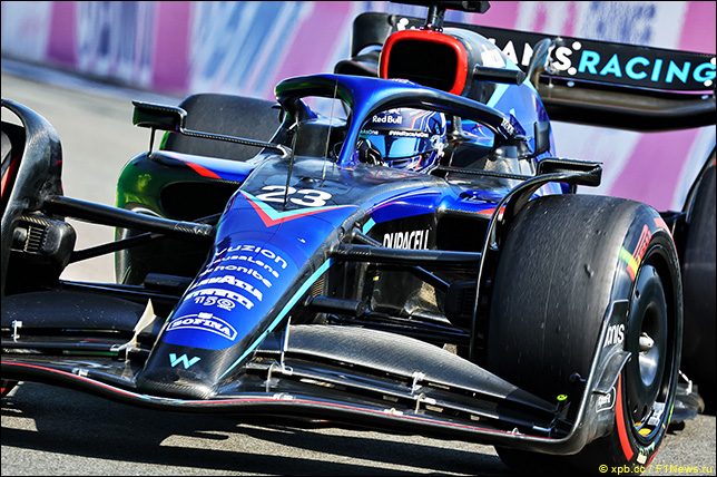 Алекс Элбон