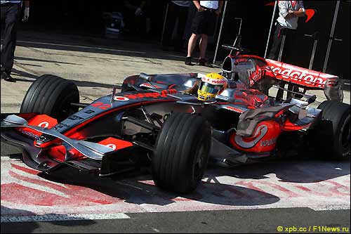 Льюис Хэмилтон