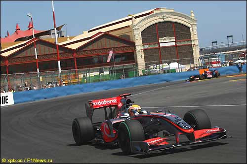 Льюис Хэмилтон