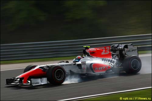 Витантонио Лиуцци за рулем машины HRT F1