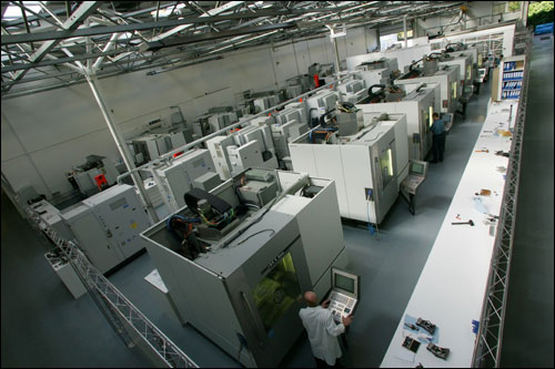 База Lotus Renault GP в Энстоуне