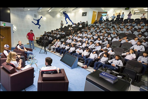 Пилоты Williams выступают в Aspire Academy