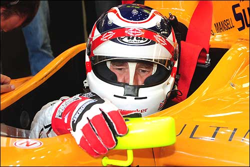 Найджел Мэнселл готовится к выезду из боксов