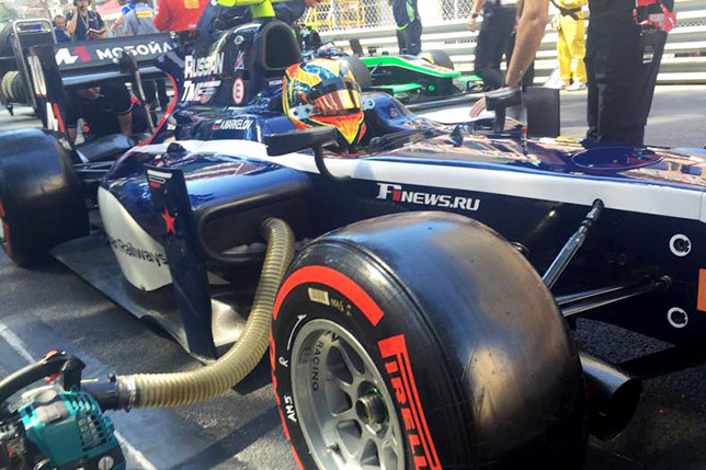 Артём Маркелов на старте этапа в Монако