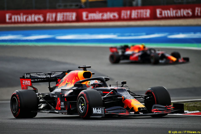 Макс Ферстаппен и Алекс Элбон