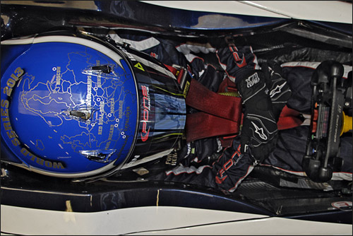 Николай Марценко в кокпите машины Формулы 3.5