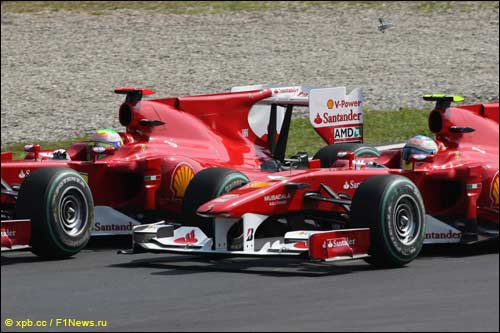 Борьба Фелипе Массы и Фернандо Алонсо