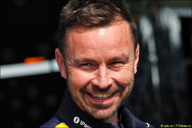 Саймон Ренни