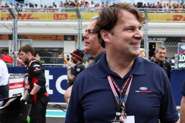 Джим Фарли, президент и исполнительный директор Ford Motor Company, фото XPB