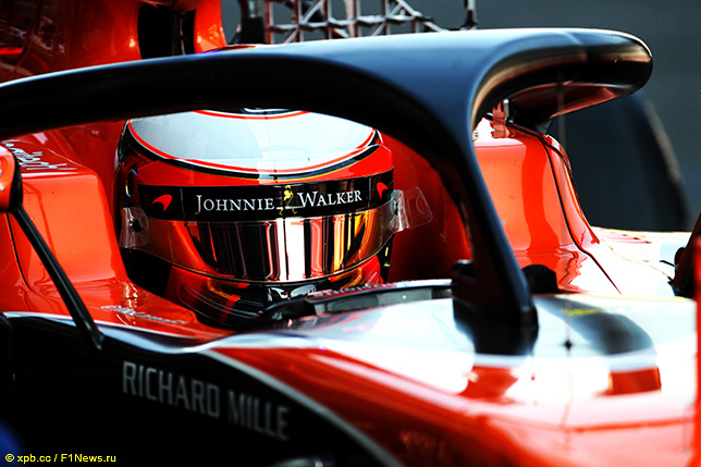 Прототип Halo на McLaren Стоффеля Вандорна во время тренировок в Мехико, 2017 год