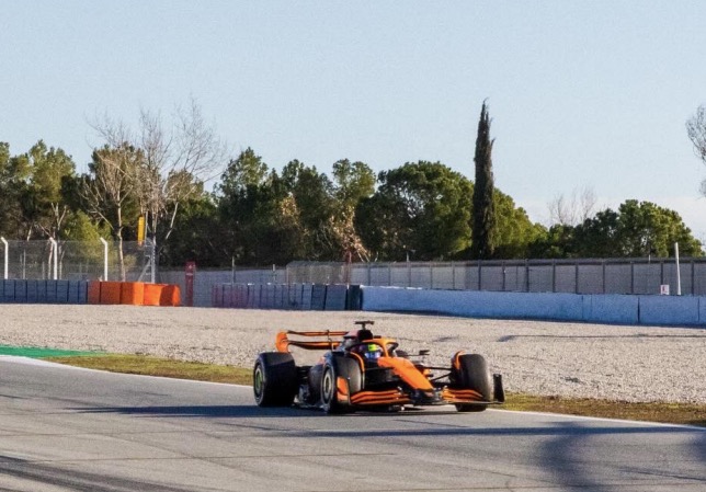 Оскар Пиастри за рулём MCL36 в Барселоне, фото пресс-службы McLaren