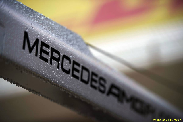 Логотип Mercedes