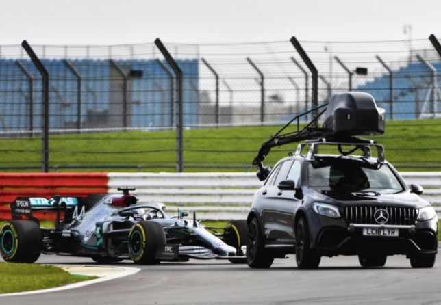 Один из эпизодов съёмочного дня Mercedes в Сильверстоуне
