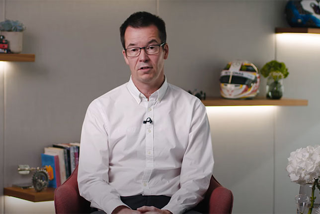 Майк Эллиот, технический директор базы Mercedes в Брэкли