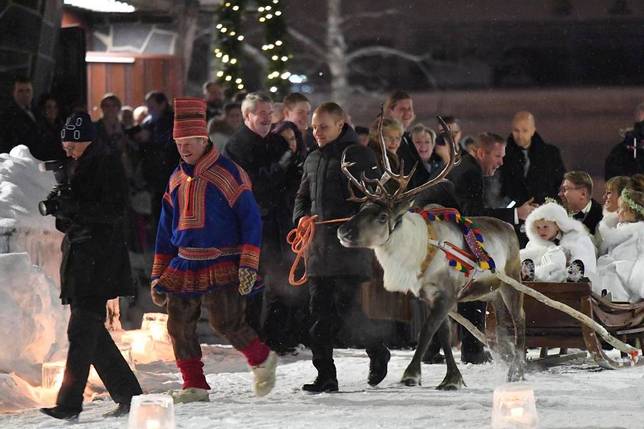 Эпизод свадебной церемонии в Рованиеми, где Валттери Боттасу была доверена очень важная роль, фото Тимо Корхонена