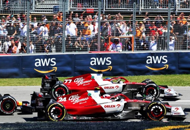 Машины Alfa Romeo на трассе в Канаде, фото XPB