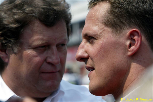 Глава Mercedes Motorsport Норберт Хауг и Михаэль Шумахер