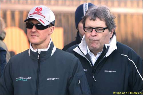 Норберт Хауг и Михаэль Шумахер на тестах в Хересе