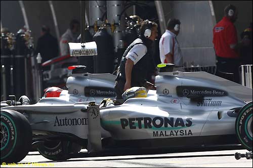 Mercedes GP. Михаэль Шумахер и Нико Росберг