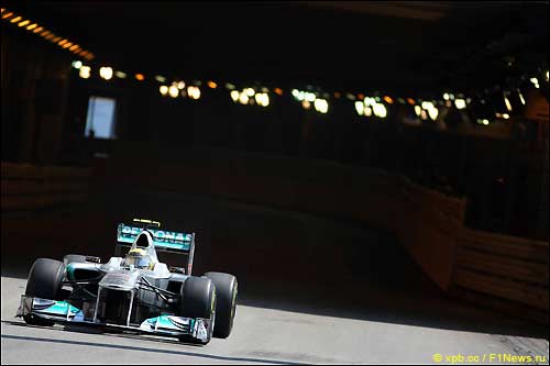 Нико Росберг на трассе в Монако