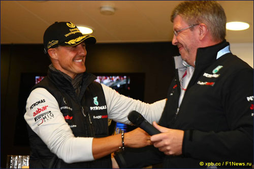 Михаэль Шумахер с руководителем Mercedes Россом Брауном
