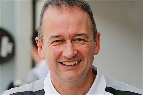 Джонатан Нил