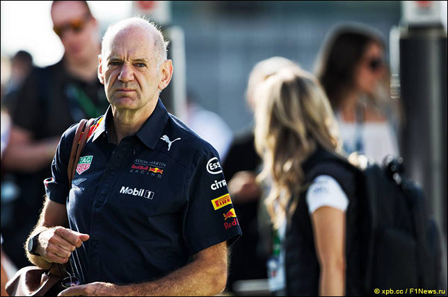 Эдриан Ньюи