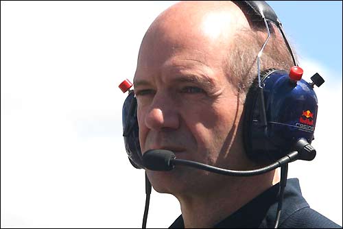 Эдриан Ньюи