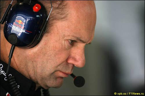 Эдриан Ньюи