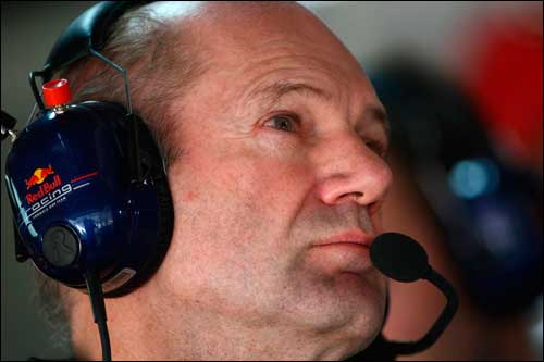 Эдриан Ньюи