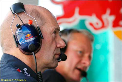 Эдриан Ньюи