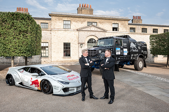 Майк Уиддетт и Эдуард Николаев