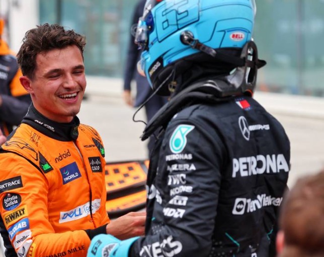 Ландо Норрис поздравляет Джордж Расселла с поулом, фото XPB