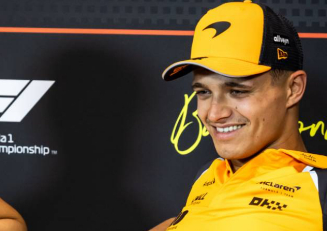 Ландо Норрис на пресс-конференции FIA в Барселоне, фото XPB