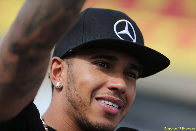 Льюис Хэмилтон