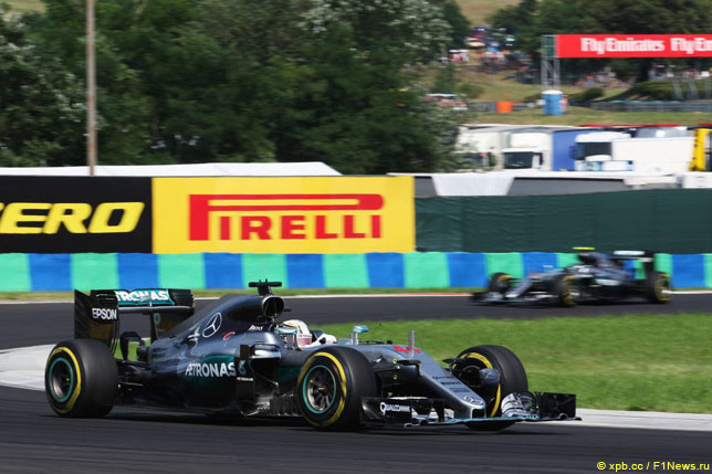 Льюис Хэмилтон и Нико Росберг