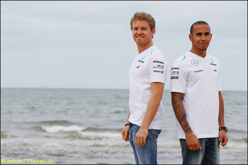 Нико Росберг и Льюис Хэмилтон