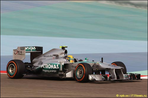 Льюис Хэмилтон